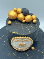 Black and Golden Cake - Image 4
