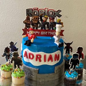 Roblox cake1